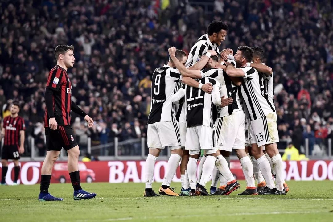 越看越离谱的VAR（愈看愈荒诞的VAR）